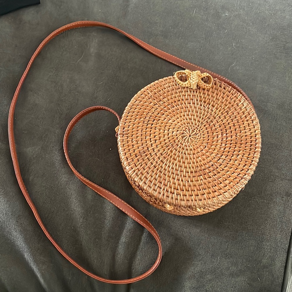 Rattan purse